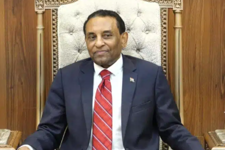 وثيقة الحكومة السودانية لايقاف الحرب والاوضاع الراهنة بالسودان في مؤتمر صحافي بأسوان