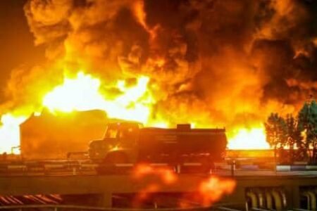 اللحظات الأخيرة لمقتل خامئني كما أظهرتها الأقمار الصناعية