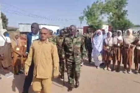 والي سنار يقرع الجرس لانطلاقة امتحانات الشهادة المتوسطة ويؤكدالتعليم أولوية في برنامج حكومته.