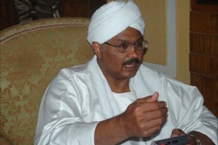 مبارك الفاضل : هناك مؤشرات تدل على قرب التوصل إلى اتفاق لوقف إطلاق النار