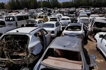 الإعلان عن 40 موقعا لاستلام المركبات المنهوبة، ووزير العدل يكشف عن اجراءات قانونية