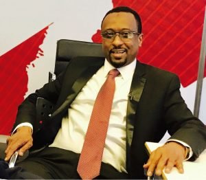 وزير الإعلام يمهل المواقع الإلكترونية أسبوعين فقط للحصول على تصاريح  أو مواجهة الإجراءات القانونية
