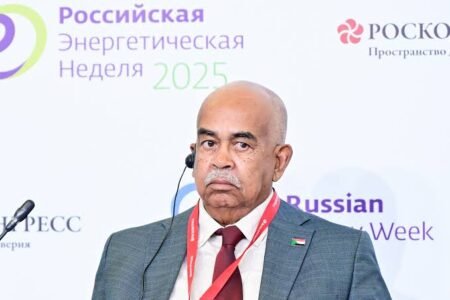 وزير النفط: ترتيبات لتسهيل عمليات استيراد البترول واستقرار سعر الصرف