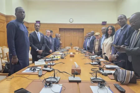 إنطلاق الإجتماعات التحضيرية للحوار السوداني بأديس وسط إنقسامات حادة داخل الكتلة الديمقراطية