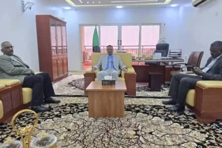 وزيرالتعليم العالي يؤكد استعداده لمعالجة اوضاع الطلاب المتأثرين بالحرب