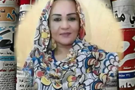 الصحافية “أم وضاح” ترد على تهديد مجلس الوزراء بمقاضاتها : مرحبا بساحات القضاء
