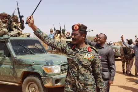 200 من الدعم السريع يتقدمهم قائد استخبارات كردفان ينضمون للجيش