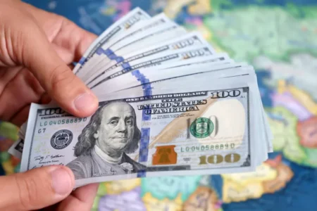 أسعار الدولار مقابل الجنيه السوداني صباح اليوم